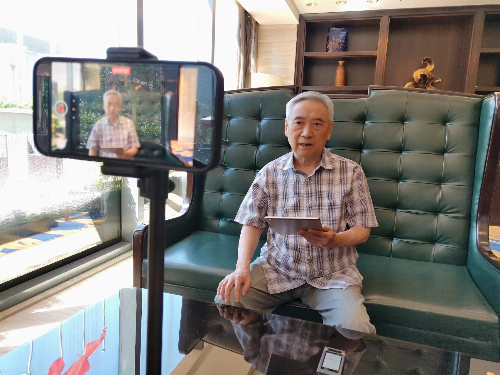 徐錠明:助力地熱產業高質量發展 攜手打造熱數字時代的地熱能強國-地大熱能 徐錠明:助力地熱產業高質量發展 攜手打造熱數字時代的地熱能強國-地大熱能